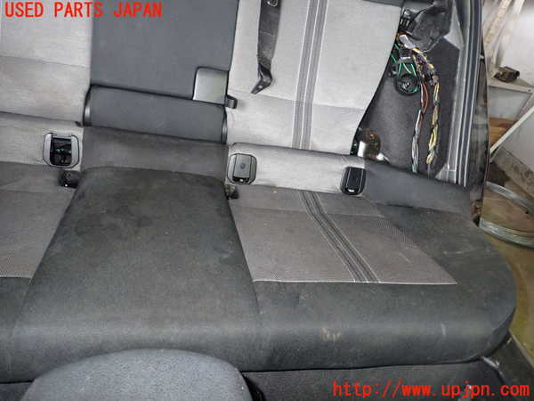 1UPJ-31587385]BMW X1 E84(VL25)リアシート 中古_m0004.jpg