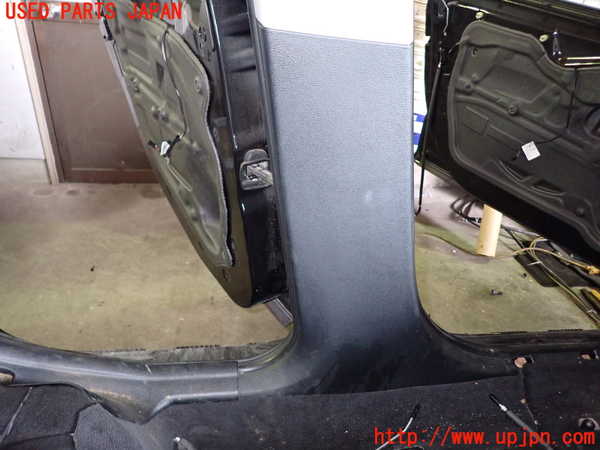 1UPJ-31587670]BMW X1 E84(VL25)左センターピラートリム 中古_m0003.jpg