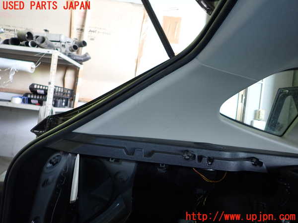 1UPJ-31587680]BMW X1 E84(VL25)左リアピラートリム 中古_m0002.jpg
