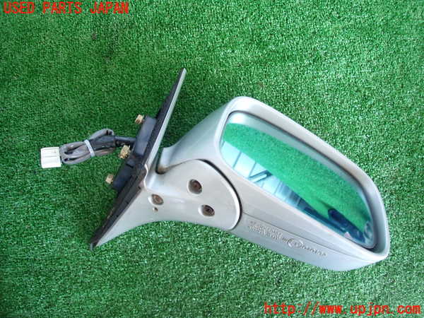2UPJ-31591210]クラウン エステート(JZS171W)右ドアミラー ジャンク品 中古_m0002.jpg