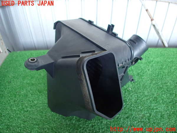 2UPJ-31592560]クラウン エステート(JZS171W)エアクリーナーボックス 中古_m0001.jpg