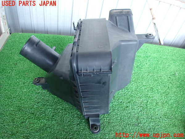 2UPJ-31592560]クラウン エステート(JZS171W)エアクリーナーボックス 中古_m0003.jpg
