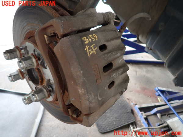 2UPJ-31594085]クラウン エステート(JZS171W)左フロントキャリパー 中古_m0001.jpg