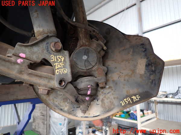 2UPJ-31594295]クラウン エステート(JZS171W)左フロントナックルハブ 中古_m0002.jpg