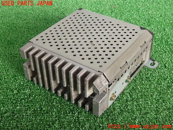 2UPJ-31596525]クラウン エステート(JZS171W)アンプ 中古_m0001.jpg