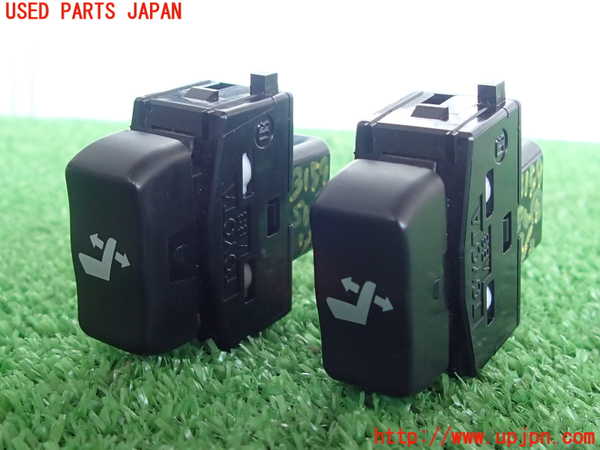 2UPJ-31596309]クラウン エステート(JZS171W)スイッチ4 (シート調節) 中古_m0001.jpg