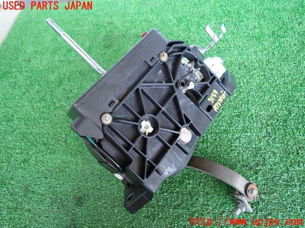 2UPJ-31597555]クラウン エステート(JZS171W)ATシフトレバー 中古_m0002.jpg