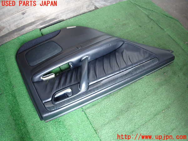 2UPJ-31591324]クラウン エステート(JZS171W)左後ドア内張り 中古_m0003.jpg