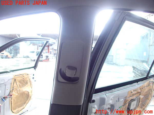 2UPJ-31597665]クラウン エステート(JZS171W)右センターピラートリム 中古_m0002.jpg