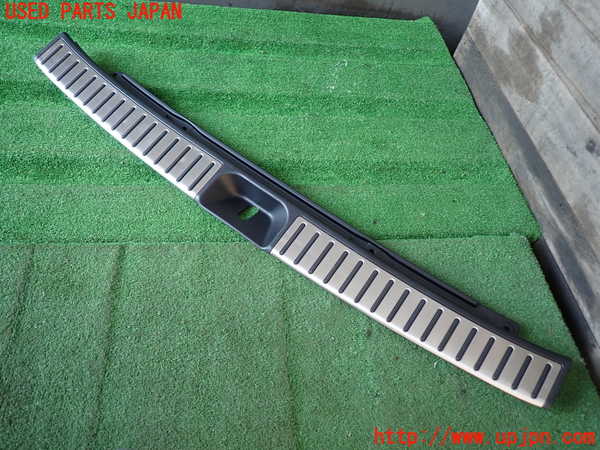 2UPJ-31597740]クラウン エステート(JZS171W)スカッフプレート 中古_m0004.jpg