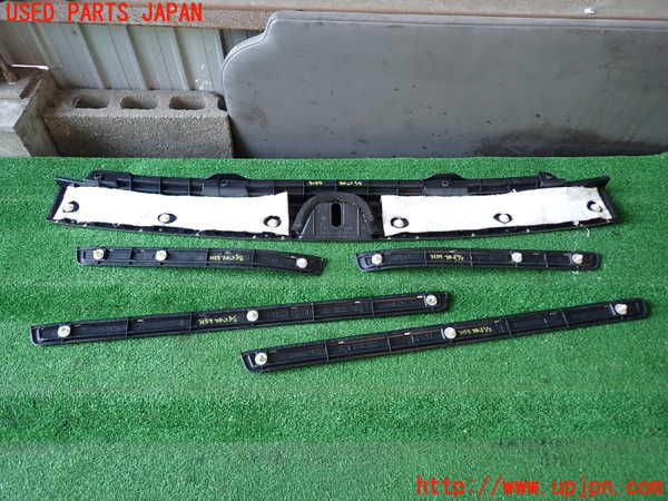 2UPJ-31597740]クラウン エステート(JZS171W)スカッフプレート 中古_m0005.jpg