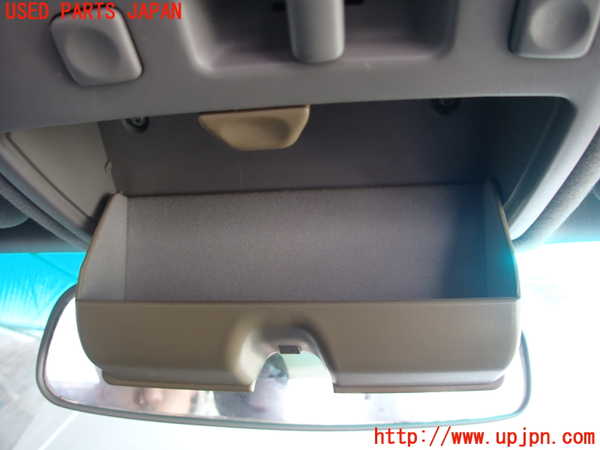 2UPJ-31596411]クラウン エステート(JZS171W)ルームランプ1 (真中 1列目) 中古_m0002.jpg