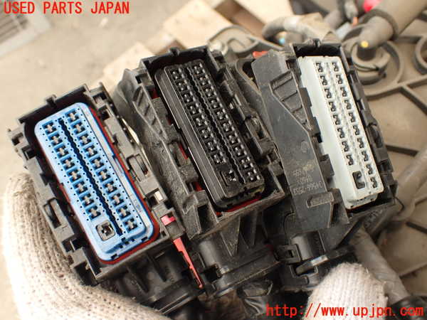 2UPJ-31602010]キャデラック・SRX クロスオーバー(T166C-)エンジン LF1 中古_m0003.jpg