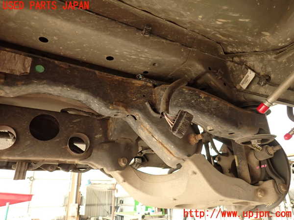 2UPJ-31605295]キャデラック・SRX クロスオーバー(T166C-)リアメンバー 中古_m0003.jpg