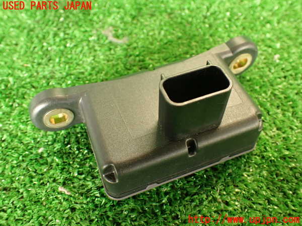 2UPJ-31606381]キャデラック・SRX クロスオーバー(T166C-)センサー1 中古_m0002.jpg