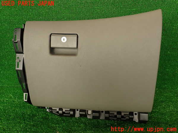 2UPJ-31607516]キャデラック・SRX クロスオーバー(T166C-)グローブボックス1 中古_m0001.jpg