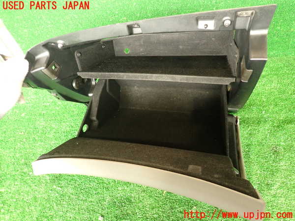 2UPJ-31607516]キャデラック・SRX クロスオーバー(T166C-)グローブボックス1 中古_m0003.jpg