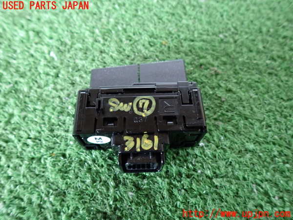 5UPJ-31616312]レクサス・LS460(USF40)スイッチ7 (TRIP RESET) 中古_m0002.jpg
