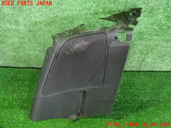 2UPJ-31627675]BMW Z4(LM25)(E89)右リアピラートリム 中古_m0001.jpg