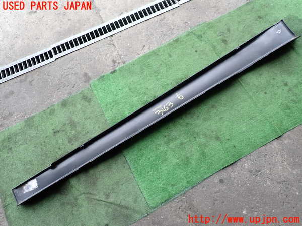 2UPJ-31631390]BMW 320d(3D20)右サイドステップ 中古 (F30)_m0004.jpg