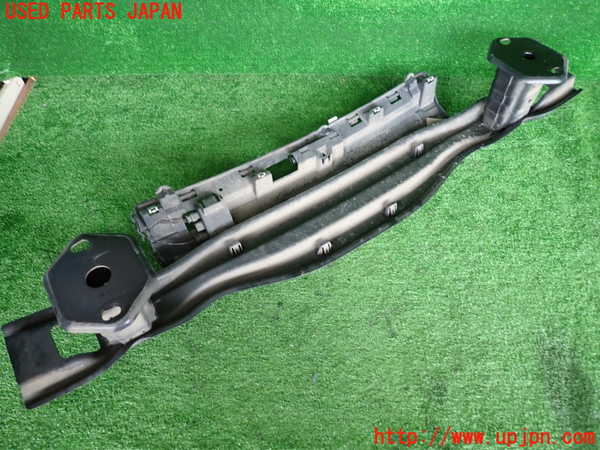 2UPJ-31631614]BMW 320d(3D20)リアバンパーホースメント 中古 (F30)_m0003.jpg