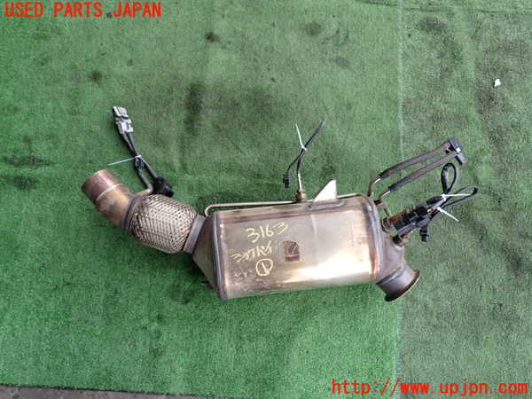 2UPJ-31632661]BMW 320d(3D20)触媒1 中古 (F30)_m0001.jpg