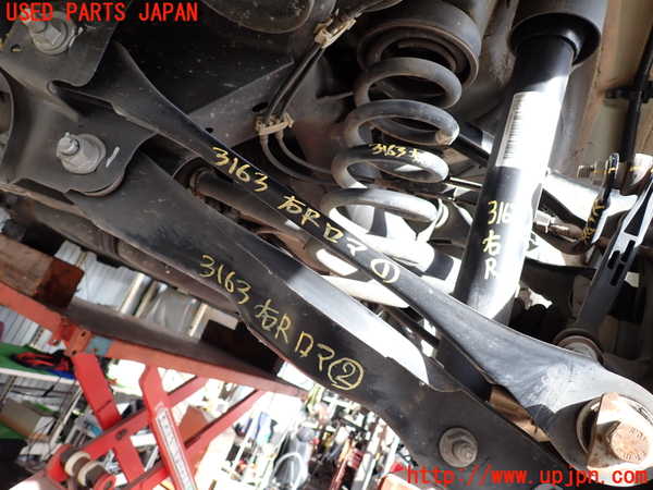 2UPJ-31635200]BMW 320d(3D20)右リアロアアーム1 中古 (F30)_m0001.jpg