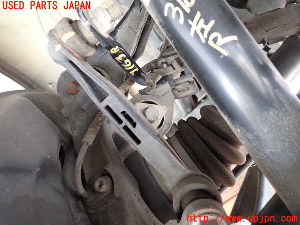 2UPJ-31635445]BMW 320d(3D20)リアスタビライザー 中古 (F30)_m0002.jpg