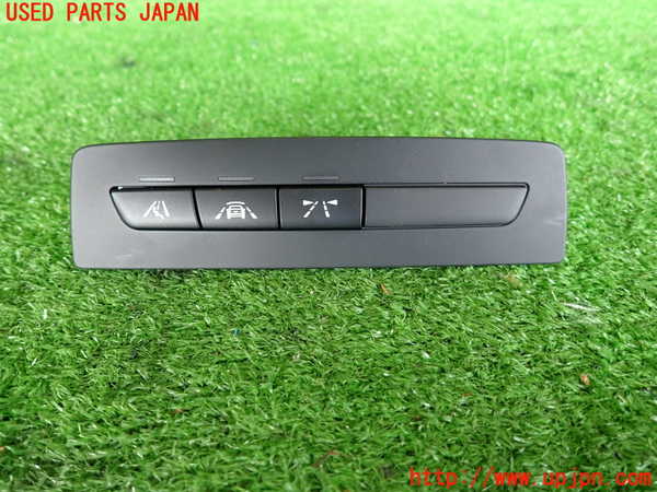 2UPJ-31636308]BMW 320d(3D20)スイッチ3 (ドライバーアシストシステム レーン) 中古 (F30)_m0001.jpg
