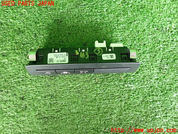 2UPJ-31636308]BMW 320d(3D20)スイッチ3 (ドライバーアシストシステム レーン) 中古 (F30)_m0002.jpg
