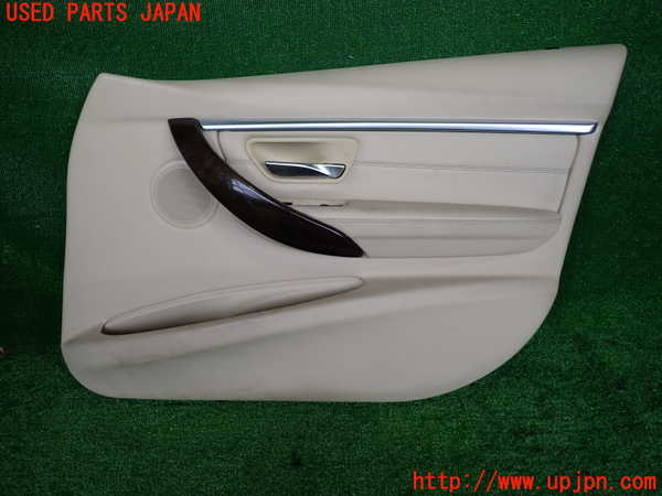 2UPJ-31631234]BMW 320d(3D20)右前ドア内張り 中古 (F30)_m0001.jpg