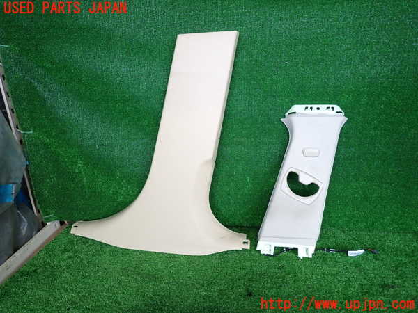 2UPJ-31637665]BMW 320d(3D20)右センターピラートリム 中古 (F30)_m0001.jpg