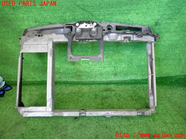2UPJ-31641041]プジョー・2008(A94HN01)コアサポート 中古_m0001.jpg