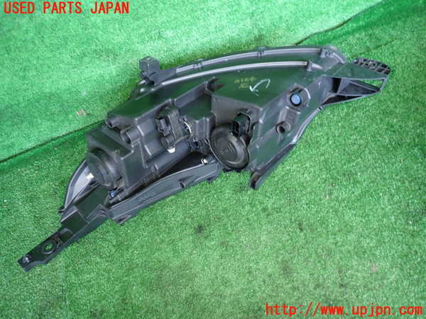 2UPJ-31641130]プジョー・2008(A94HN01)右ヘッドライト ハロゲン 中古_m0002.jpg
