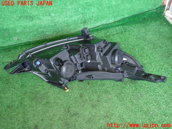 2UPJ-31641132]プジョー・2008(A94HN01)左ヘッドライト ハロゲン 中古_m0002.jpg