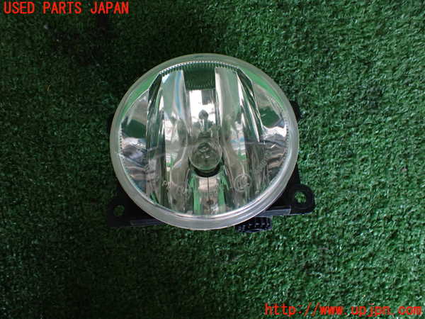 2UPJ-31641182]プジョー・2008(A94HN01)左フォグ 中古_m0001.jpg