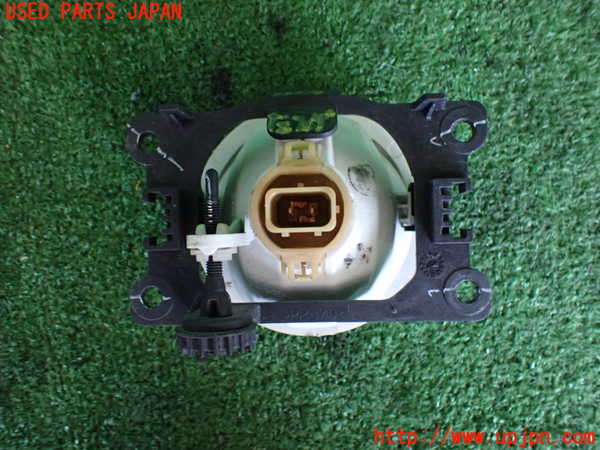 2UPJ-31641182]プジョー・2008(A94HN01)左フォグ 中古_m0002.jpg