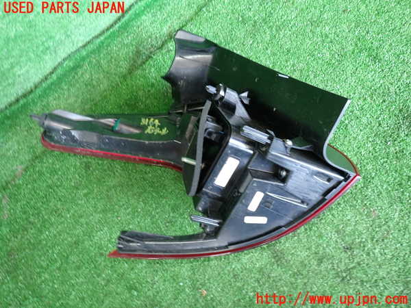 2UPJ-31641530]プジョー・2008(A94HN01)右テールランプ 中古_m0003.jpg