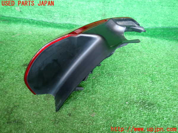 2UPJ-31641536]プジョー・2008(A94HN01)左テールランプ 中古_m0002.jpg