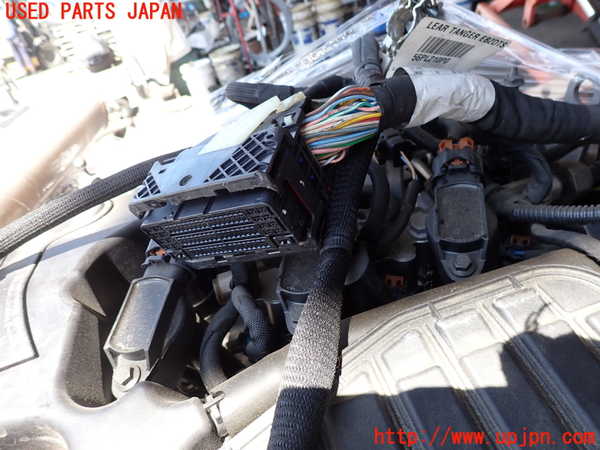 2UPJ-31642010]プジョー・2008(A94HN01)エンジン HN01 中古_m0004.jpg