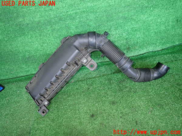 2UPJ-31642560]プジョー・2008(A94HN01)エアクリーナーボックス 中古_m0001.jpg