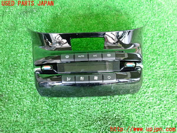 2UPJ-31646066]プジョー・2008(A94HN01)エアコンスイッチ1 中古_m0001.jpg