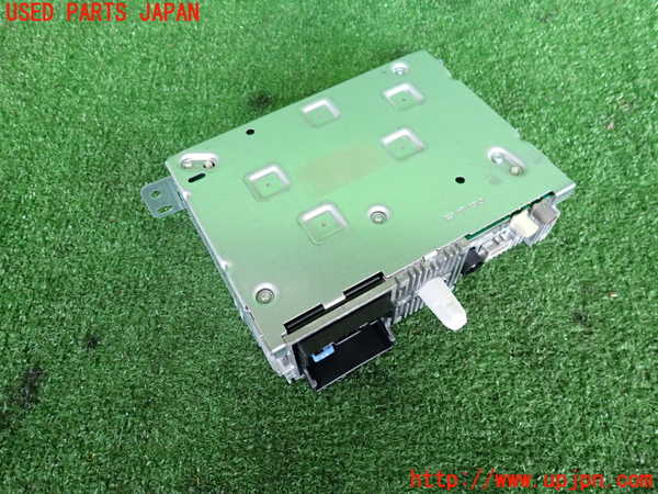 2UPJ-31646470]プジョー・2008(A94HN01)ラジオ 中古_m0002.jpg