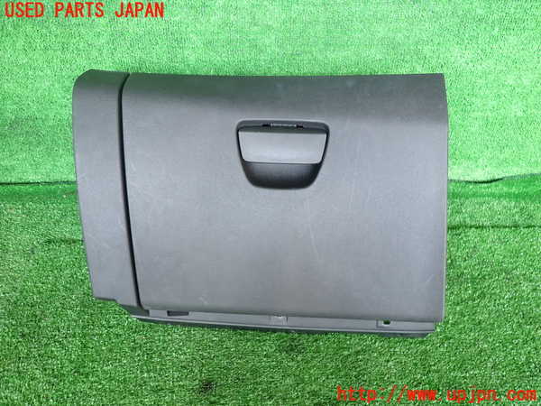 2UPJ-31647516]プジョー・2008(A94HN01)グローブボックス1 中古_m0001.jpg