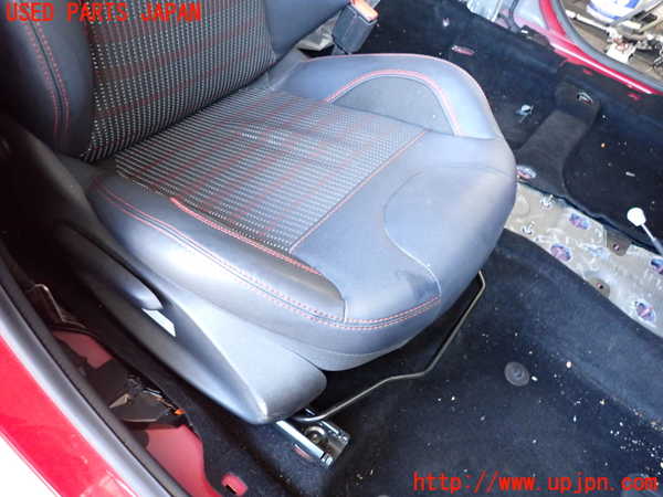 2UPJ-31647035]プジョー・2008(A94HN01)運転席シート 中古_m0003.jpg