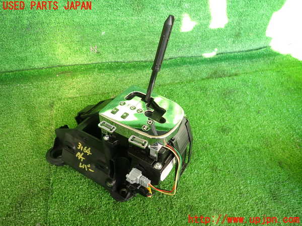 2UPJ-31647555]プジョー・2008(A94HN01)ATシフトレバー 中古_m0001.jpg