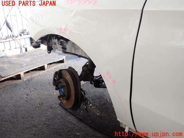 2UPJ-31661082]ベンツ B180(246242)(246)左前フェンダー 中古_m0002.jpg