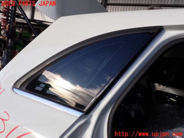 2UPJ-31661380]ベンツ B180(246242)(246)右クォーターガラス 中古(43R-00048 M187)_m0001.jpg