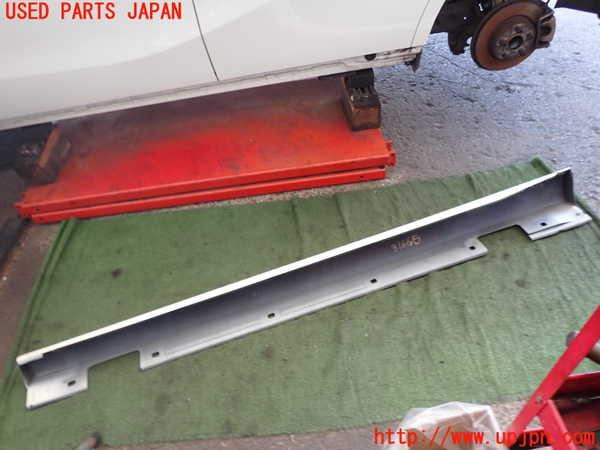 2UPJ-31661390]ベンツ B180(246242)(246)右サイドステップ 中古_m0004.jpg
