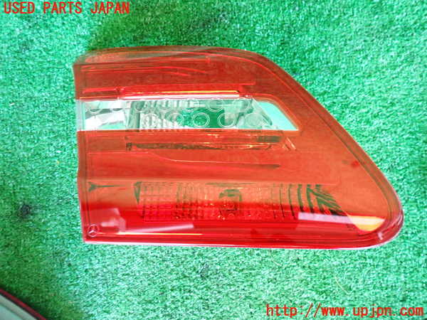 2UPJ-31661552]ベンツ B180(246242)(246)左リアフィニッシャー 中古_m0001.jpg